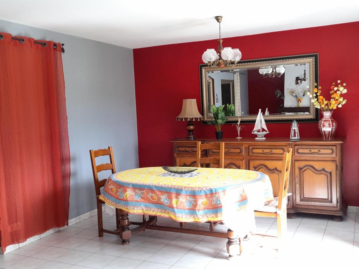 מונטמוריון La Belle Maisonette מראה חיצוני תמונה